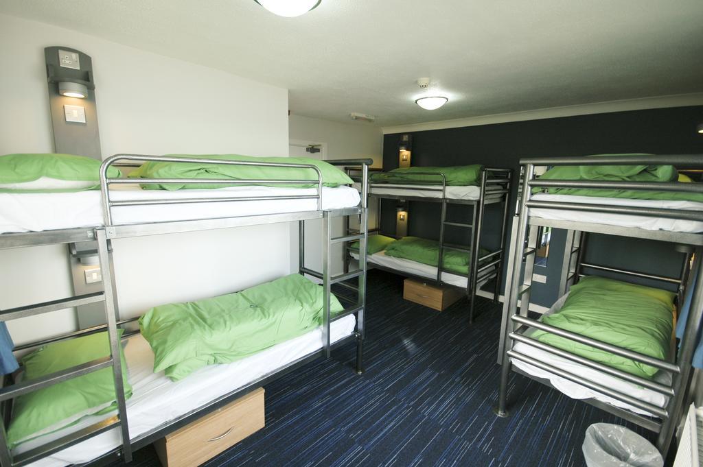 Yha Poppit Sands Hostel Cardigan Phòng bức ảnh